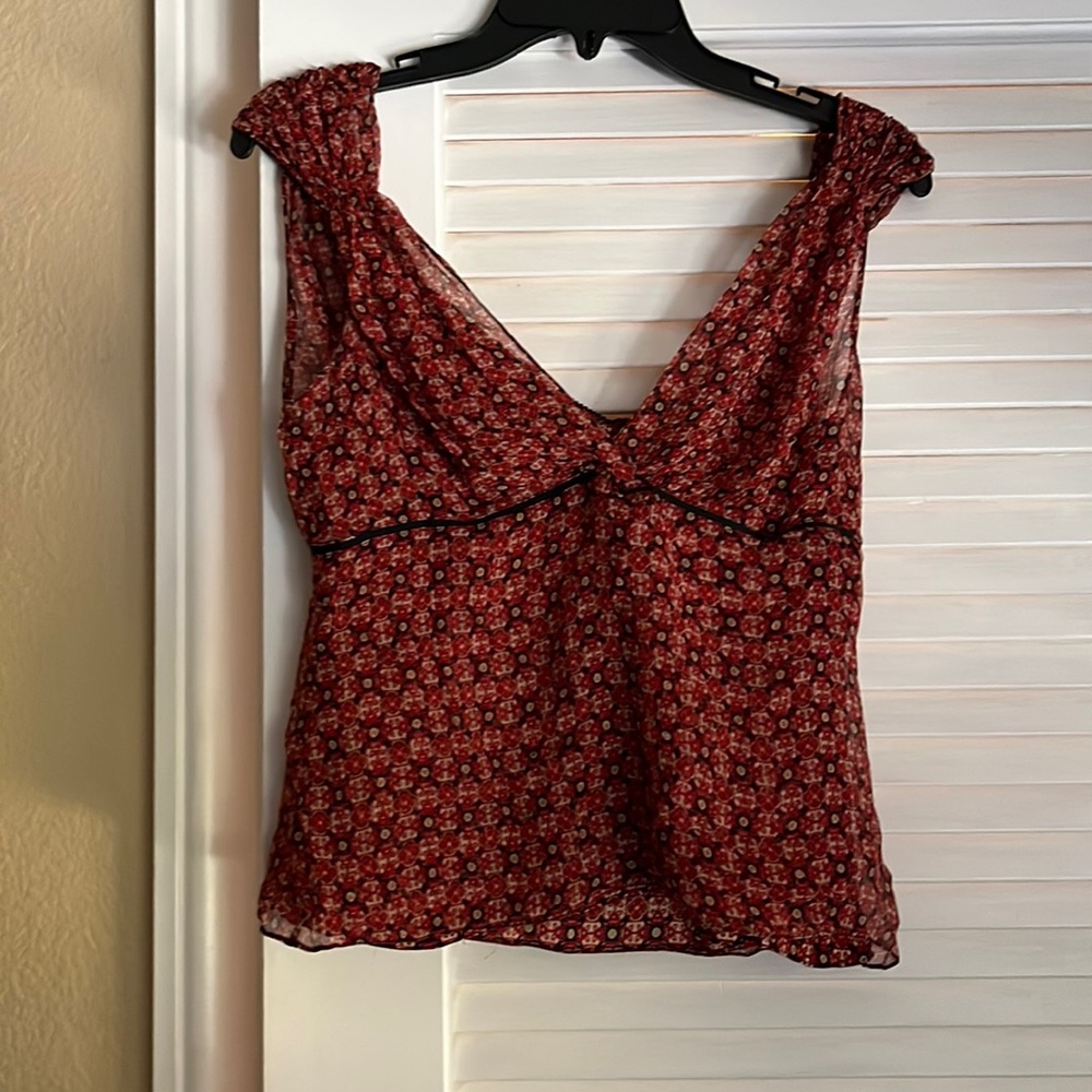 Elie Tahari Red Floral V-Neck Sleeveless Blouse AsO Rory Gilmore